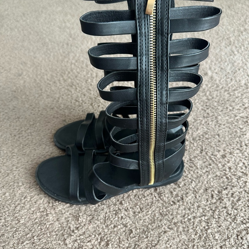 Black Gladiator Sandals - girls new size 3